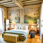 Guest house Palazzo Massimo Boutique Piazza Venezia 4*