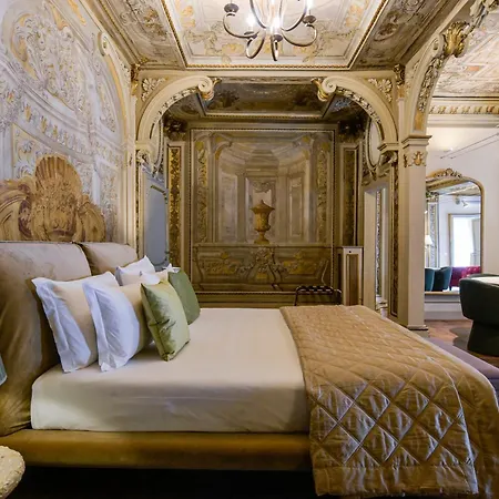 Palazzo Massimo Boutique Piazza Venezia Guest house 4*