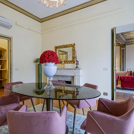 Gæstehus Palazzo Massimo Boutique Piazza Venezia 4*